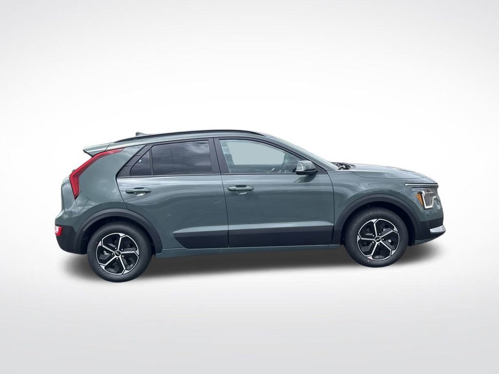 New 2025 Kia Niro EX image 6