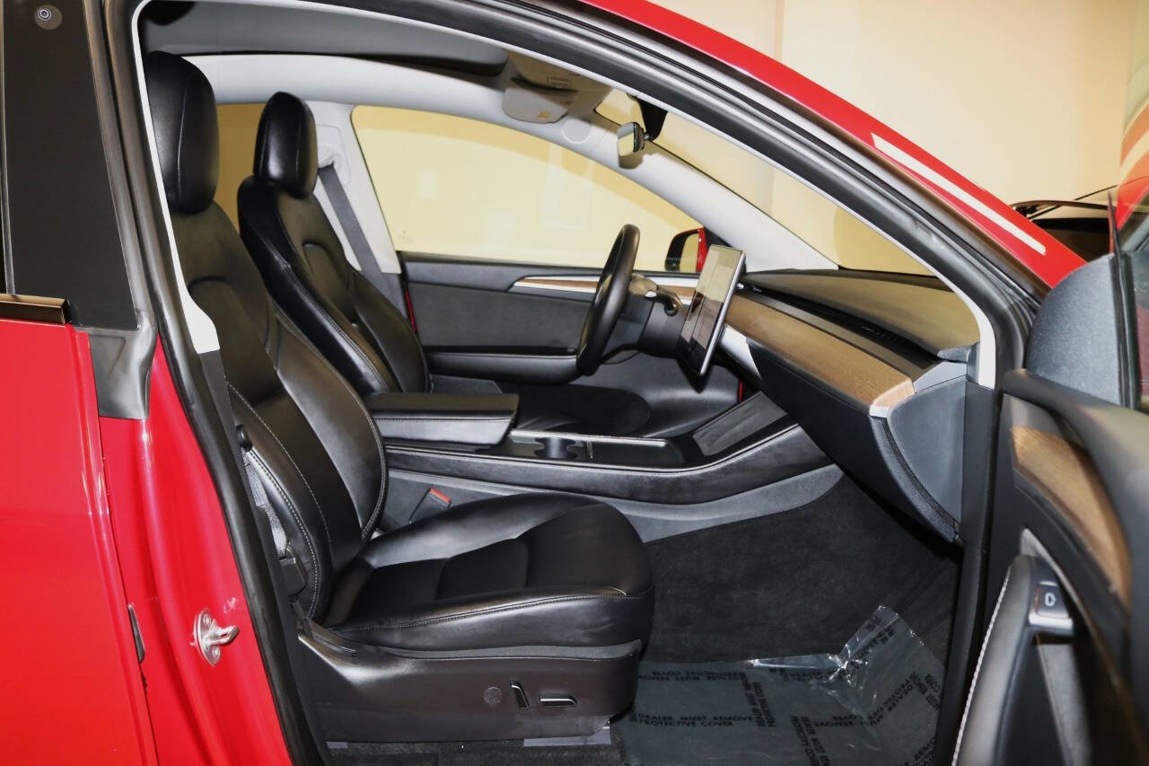 Used 2023 Tesla Model Y Performance image 17