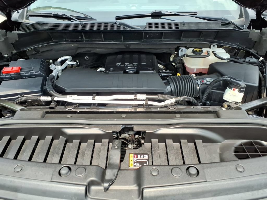 Certified 2024 Chevrolet Silverado 1500 Custom AWD/4WD image 22