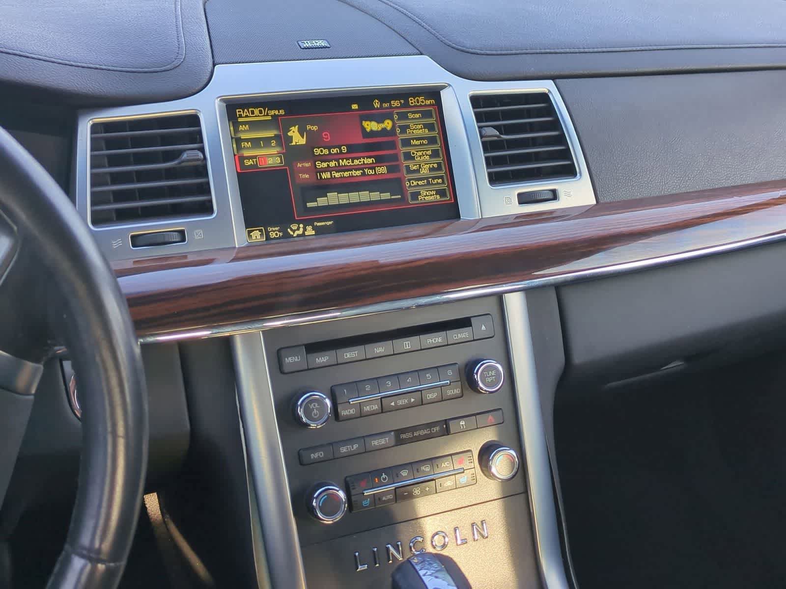 Used 2009 Lincoln MKS AWD image 28