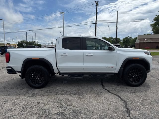 Used 2024 GMC Canyon AT4 AWD/4WD image 5