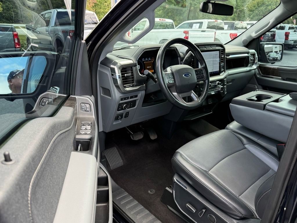 Used 2021 Ford F150 Lariat w/ Equipment Group 501A Mid image 10