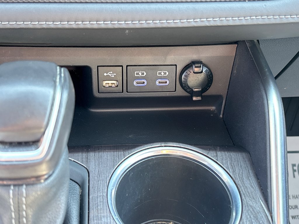 Used 2022 Toyota Highlander Platinum AWD/4WD image 35