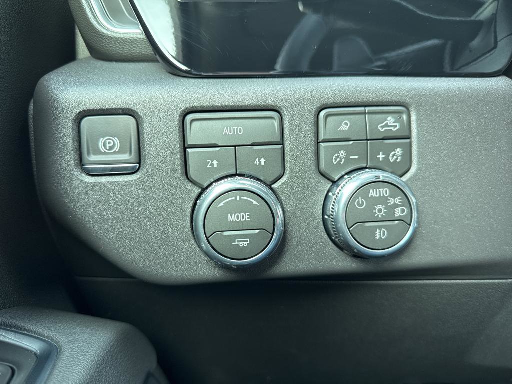 New 2026 GMC Sierra 1500 SLT w/ SLT Convenience Package image 22