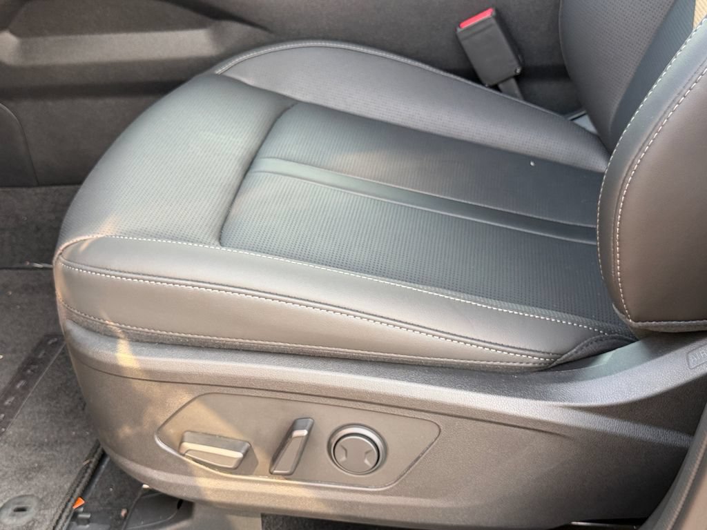 New 2026 Kia Sorento S FWD image 15