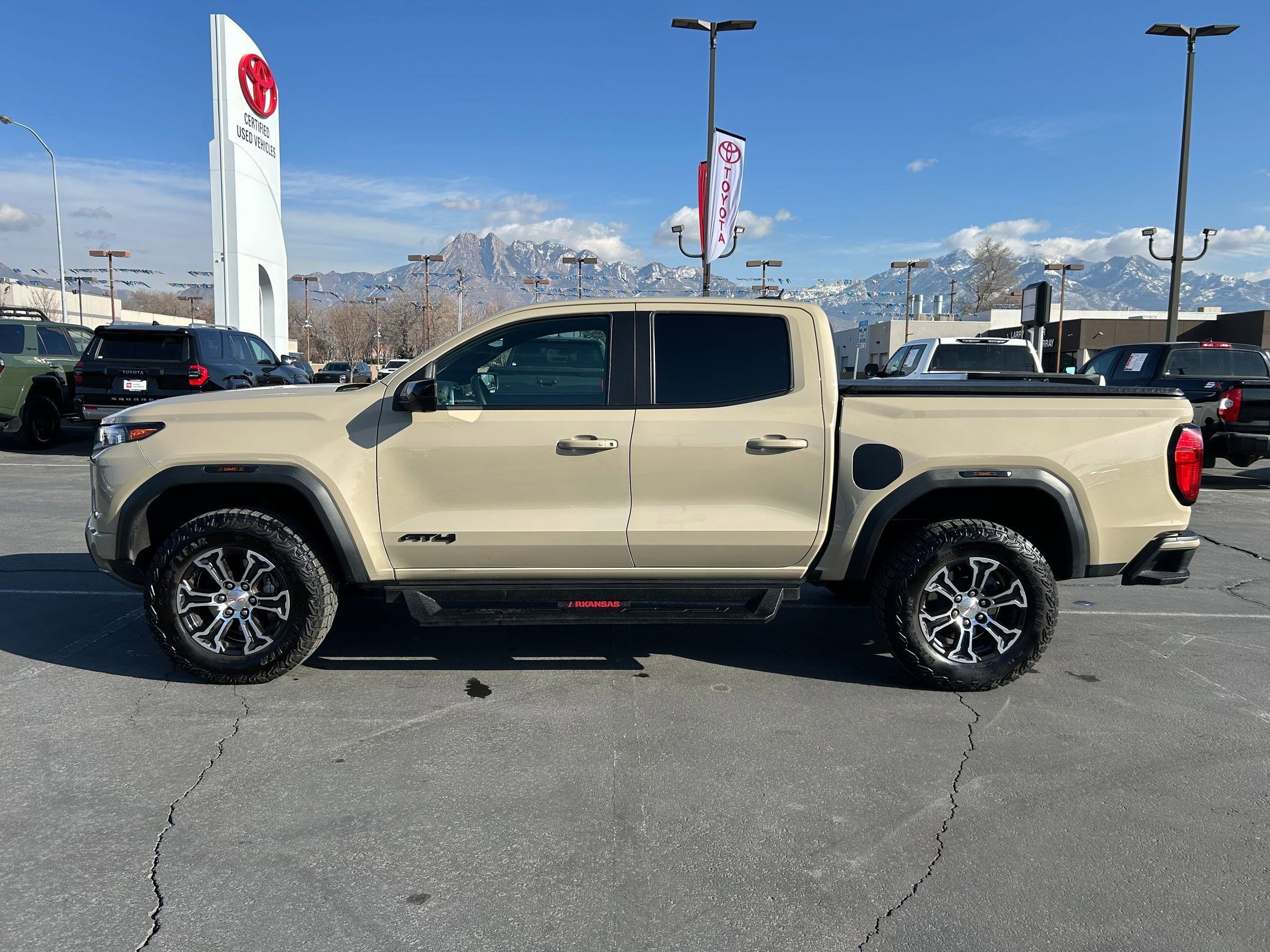 Used 2024 GMC Canyon AT4 w/ Technology Package image 2