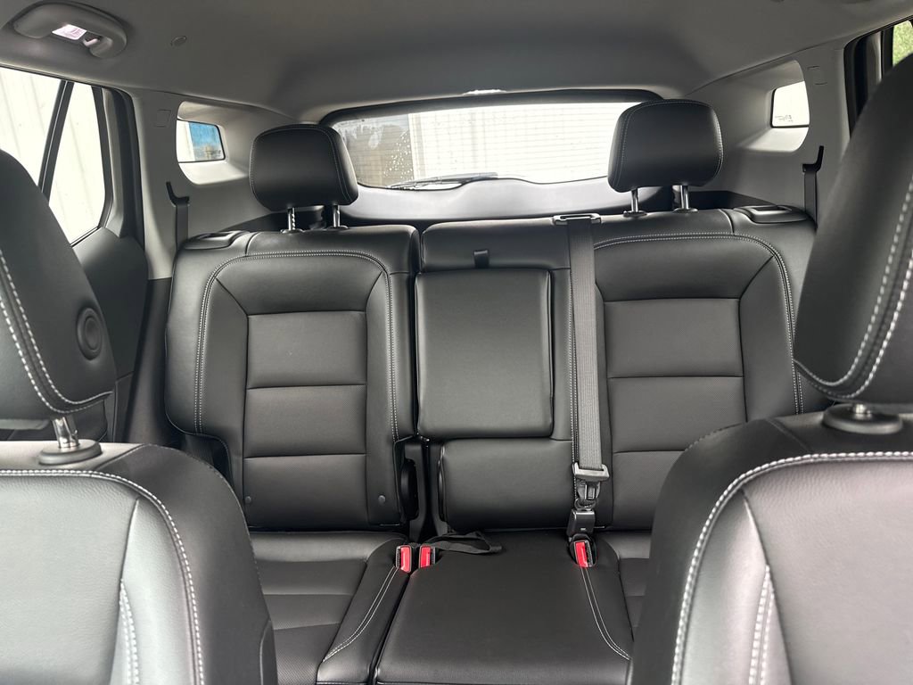 Used 2024 GMC Terrain SLT w/ Elevation Edition AWD/4WD image 22