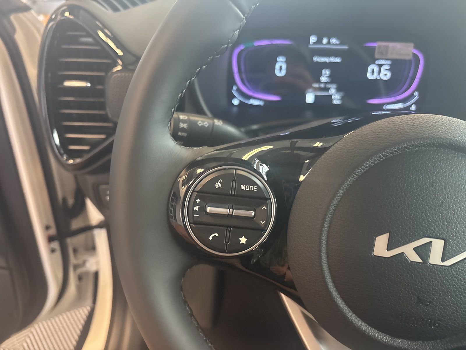 New 2025 Kia Soul EX image 17