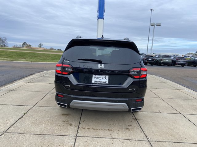 Used 2025 Honda Pilot Elite image 9