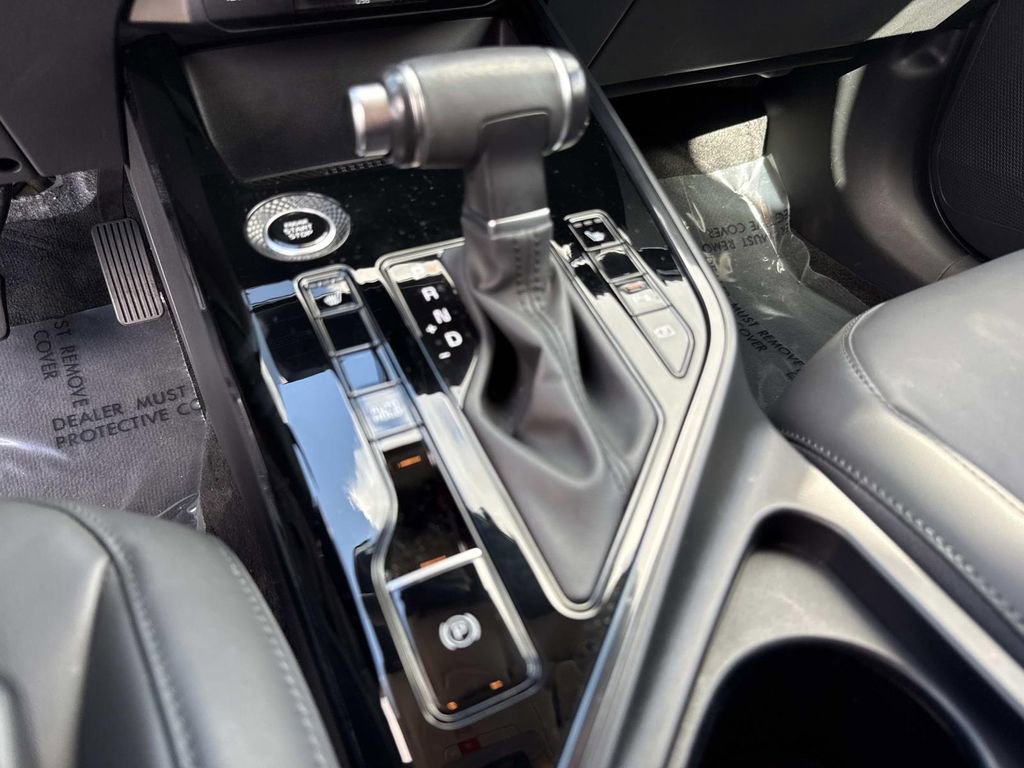 Used 2023 Kia Niro EX image 34