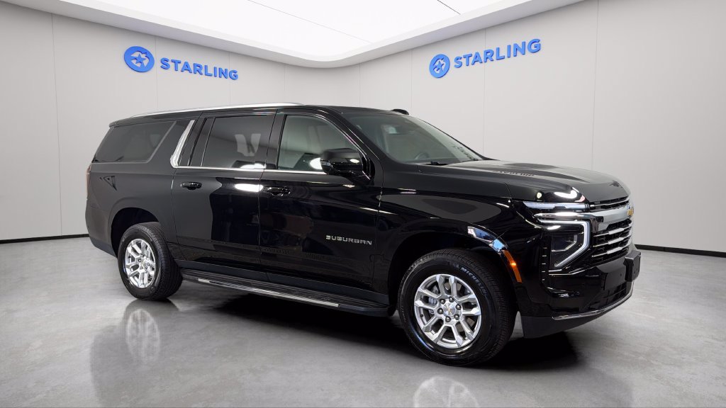 Used 2026 Chevrolet Suburban LT w/ Comfort Package AWD/4WD image 14