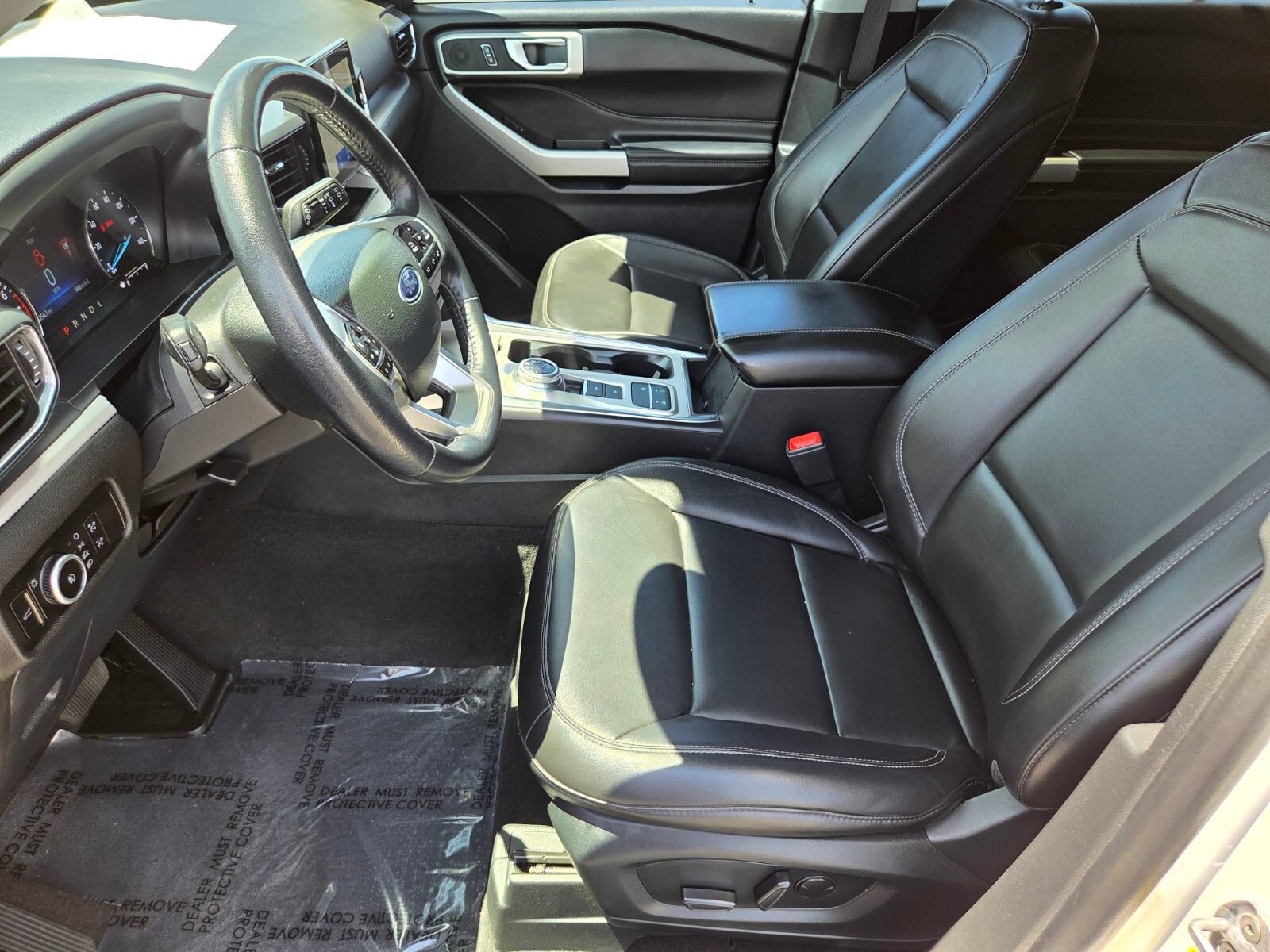 Certified 2023 Ford Explorer XLT w/ Equipment Group 202A RWD image 10