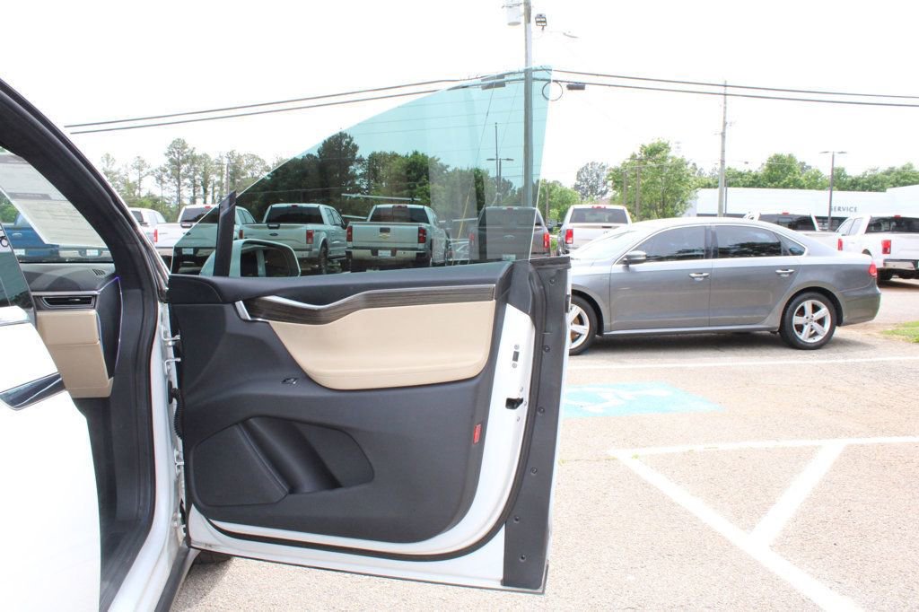 Used 2016 Tesla Model X 90D AWD/4WD image 31