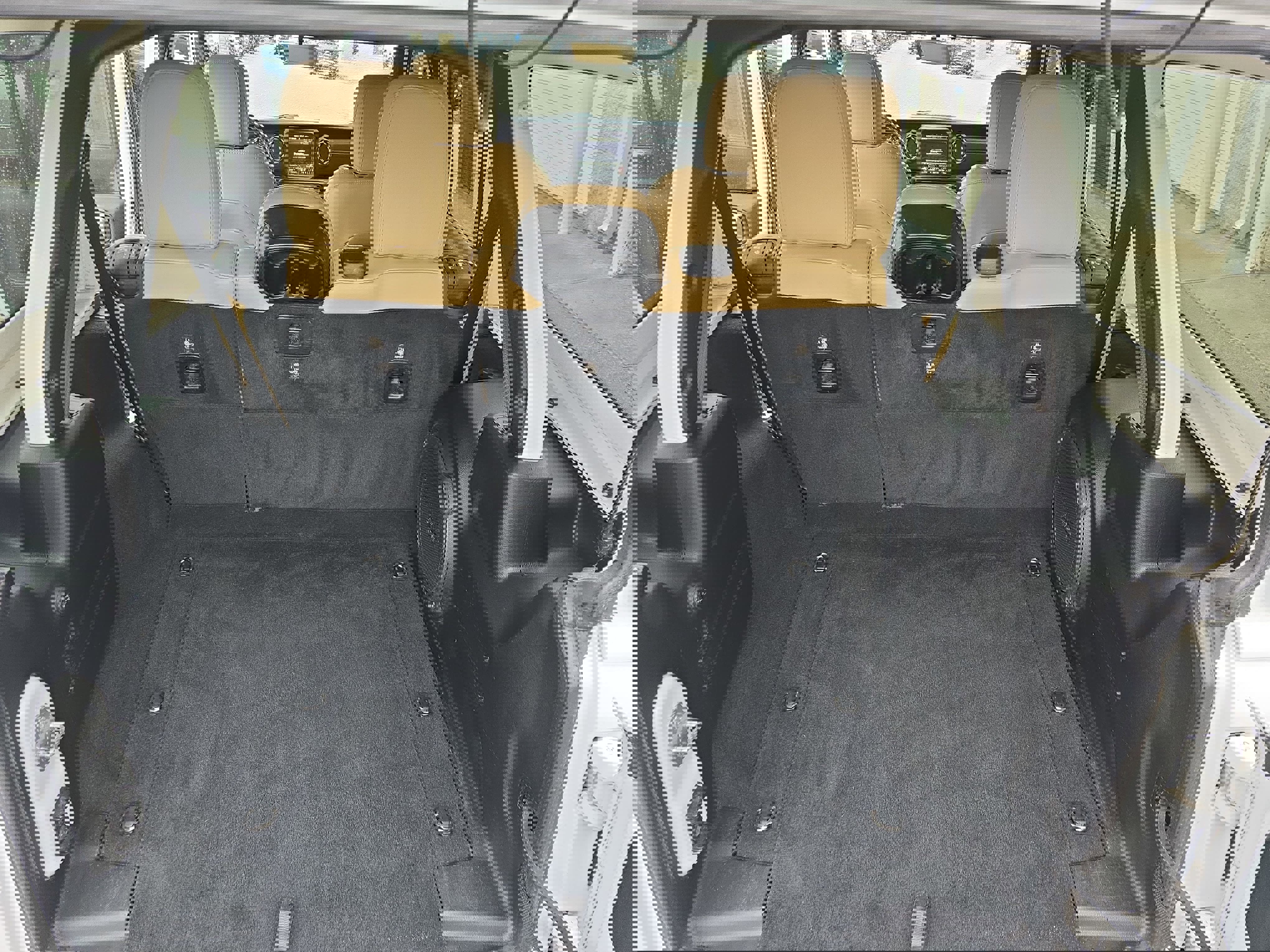 Used 2019 Jeep Wrangler Unlimited Sahara image 15