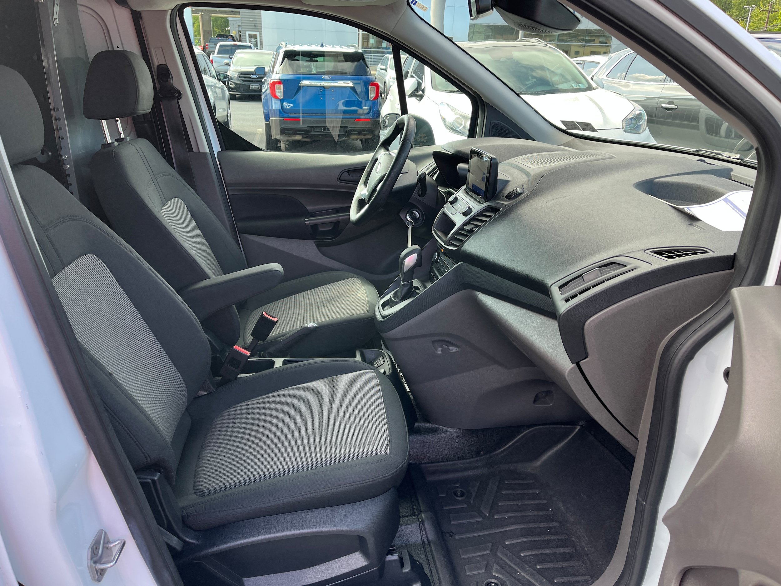Certified 2020 Ford Transit Connect XL FWD image 6