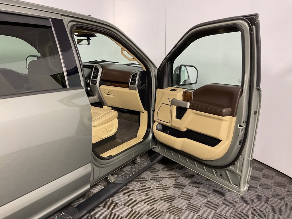 Used 2019 Ford F150 Lariat w/ Equipment Group 502A Luxury AWD/4WD image 37