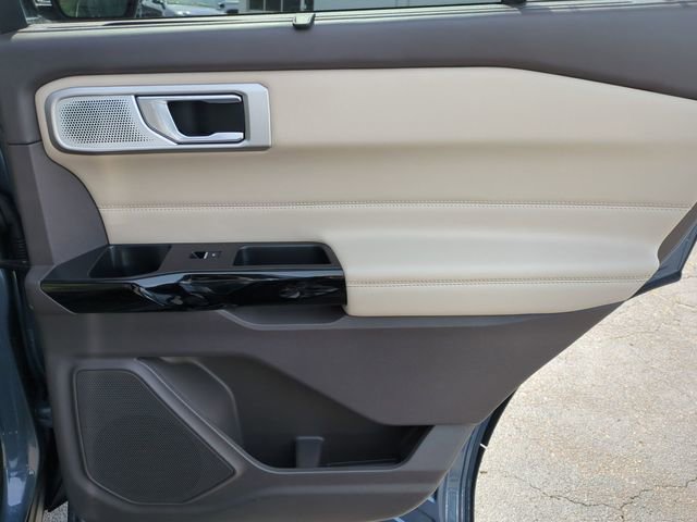 Used 2021 Ford Explorer Platinum w/ Equipment Group 601A image 38