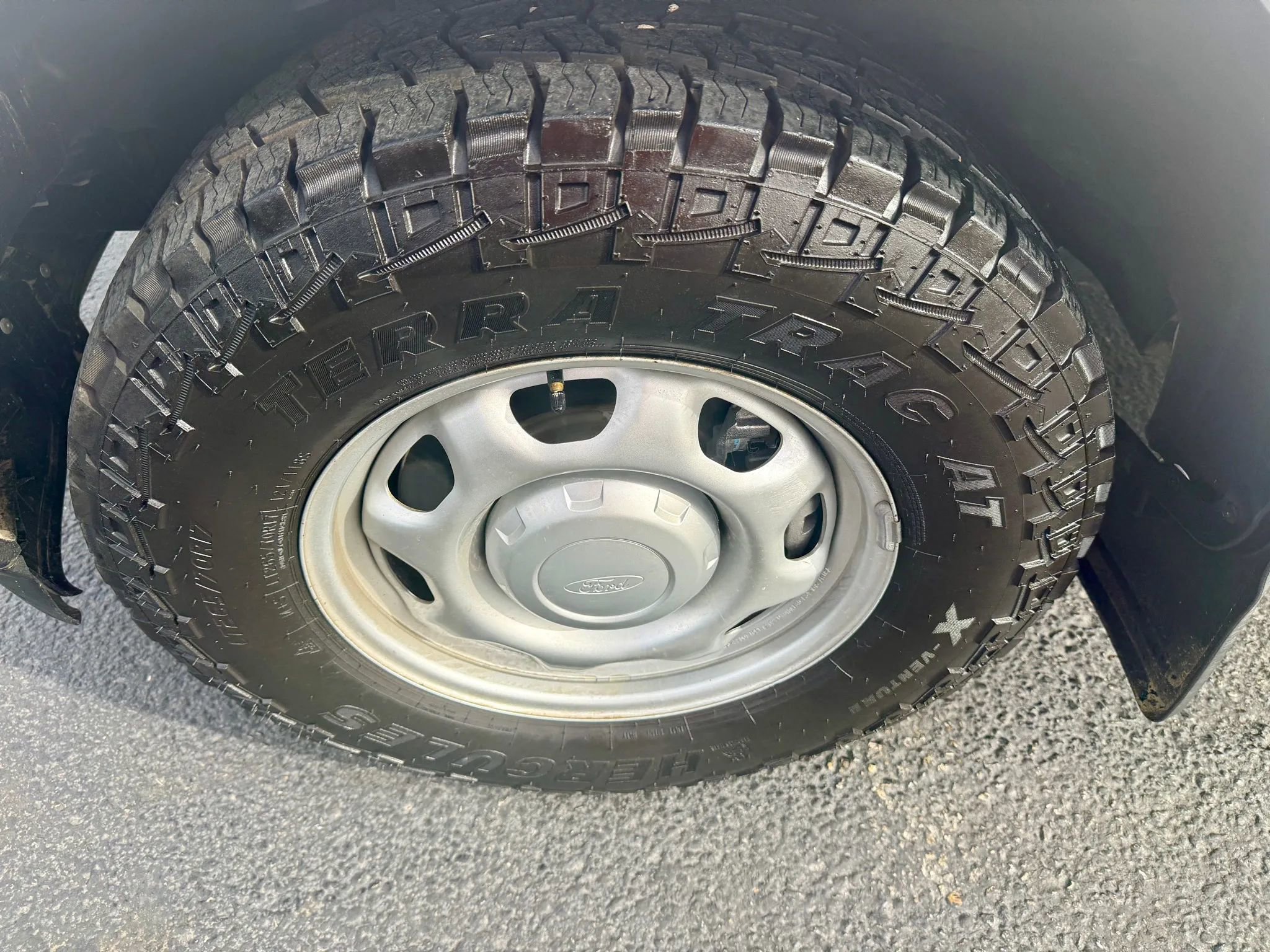 Used 2021 Ford F150 XL image 18