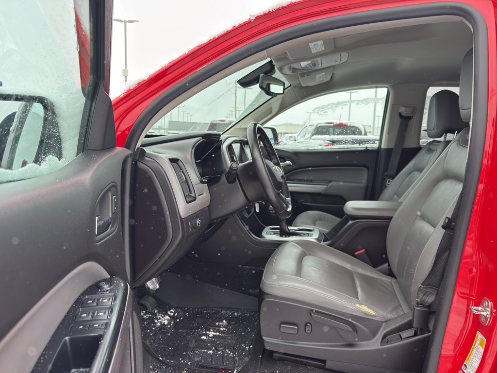 Used 2015 Chevrolet Colorado LT w/ Luxury Package image 11