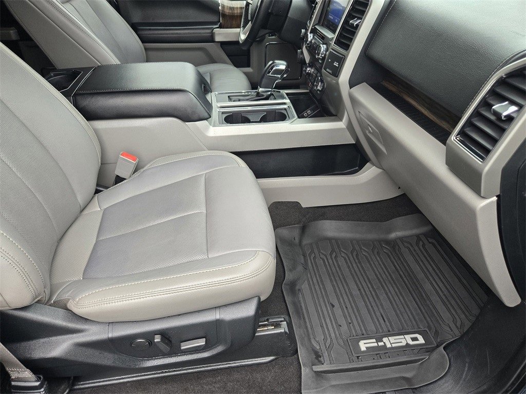 Used 2020 Ford F150 Lariat image 13