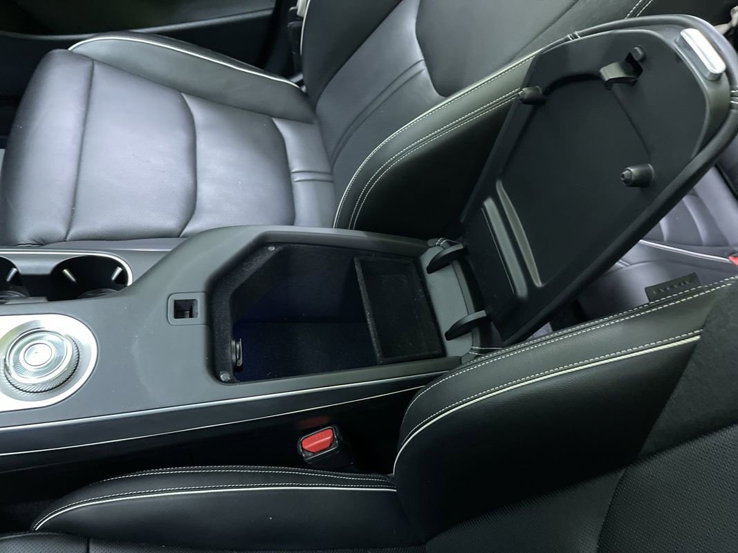 Used 2023 Genesis Electrified GV70 image 26