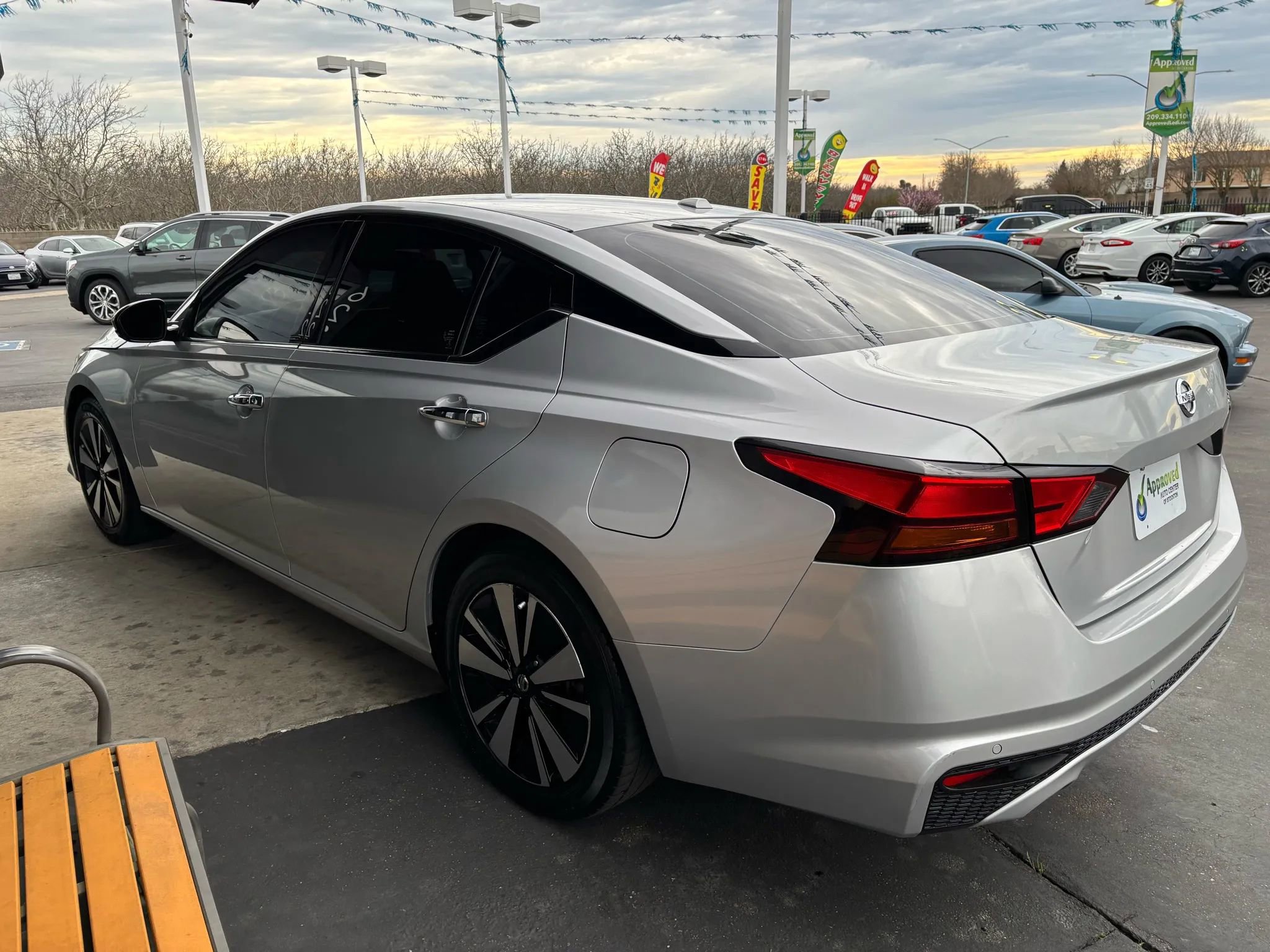 Used 2020 Nissan Altima 2.5 SL image 2