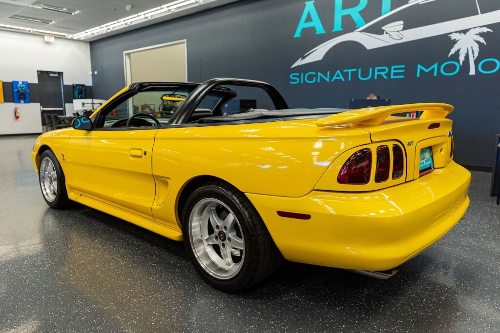 Used 1998 Ford Mustang Cobra RWD image 9