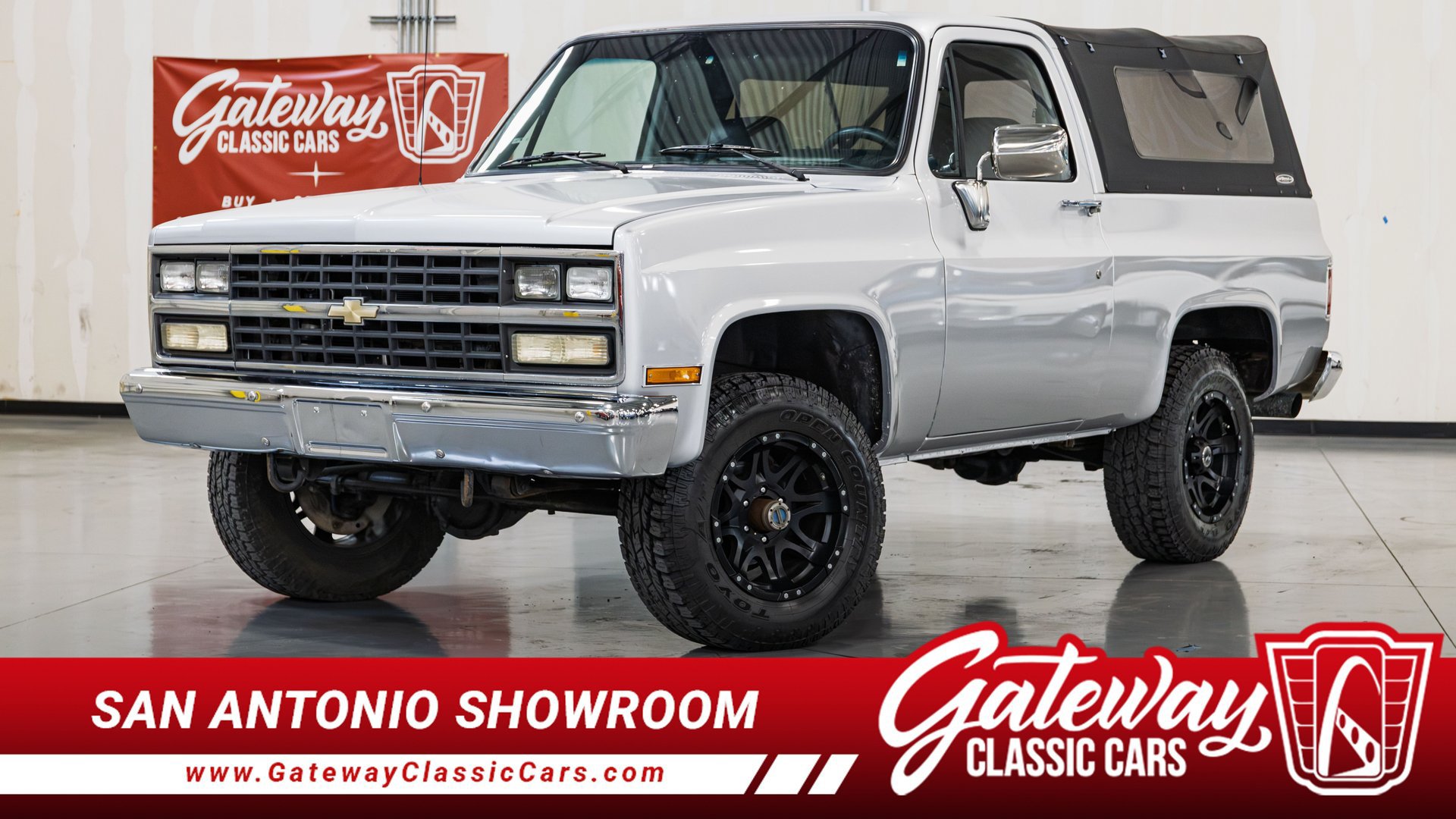 Used 1991 Chevrolet Blazer 4WD image 1