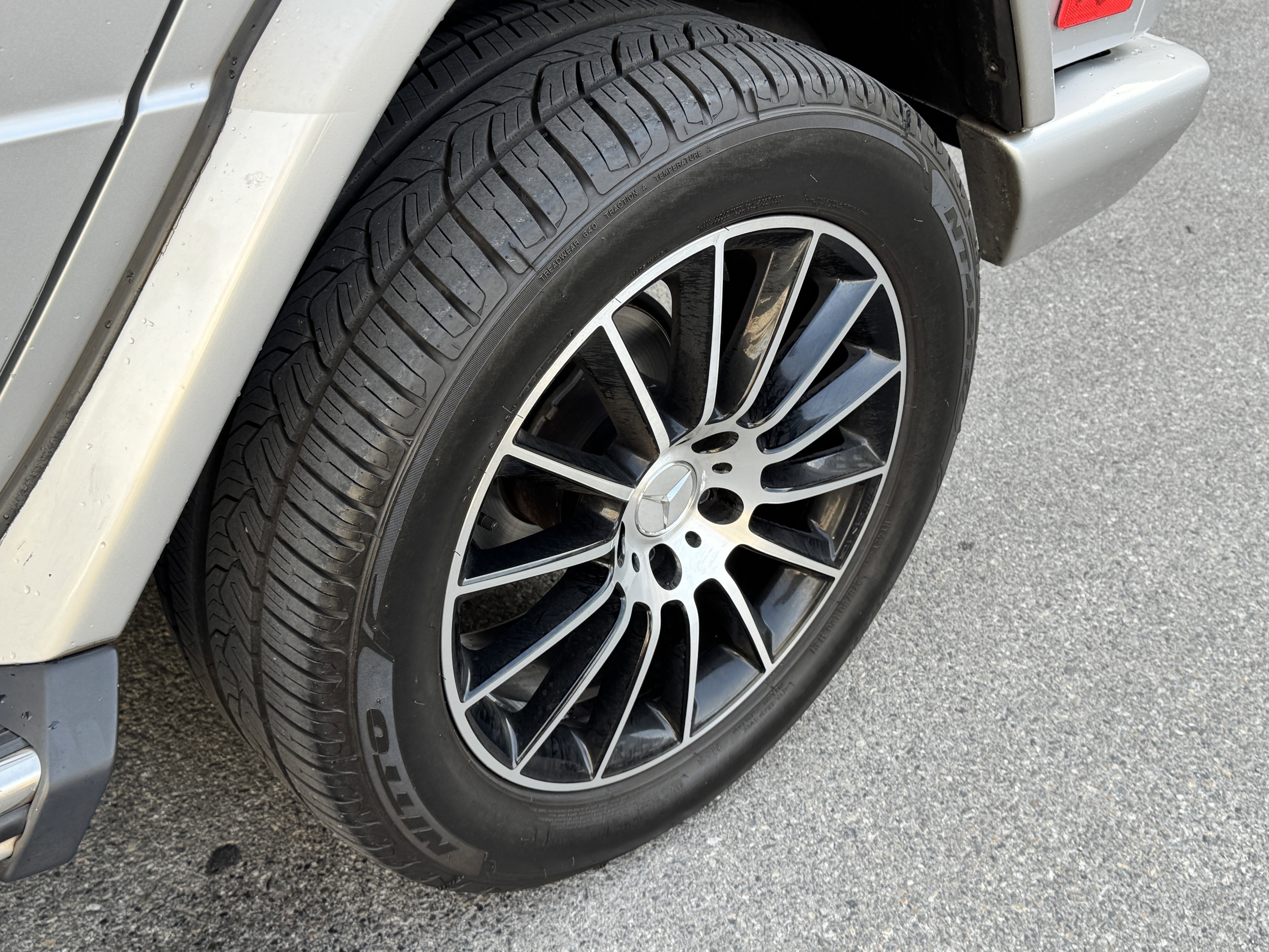 Used 2002 Mercedes-Benz G 500 image 13