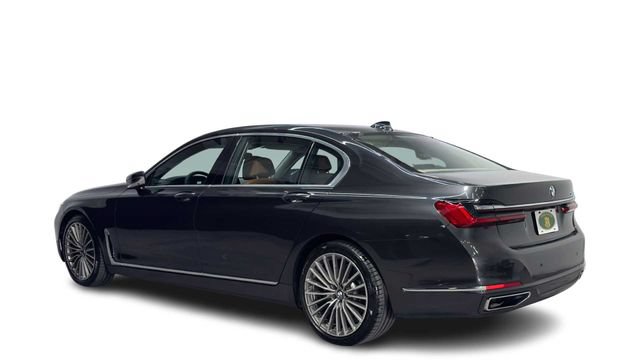Used 2020 BMW 740i w/ Premium Package RWD image 4