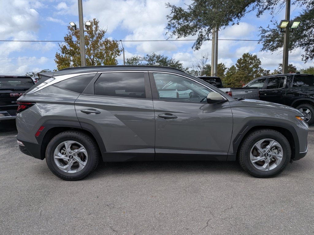Used 2024 Hyundai Tucson SEL FWD image 3