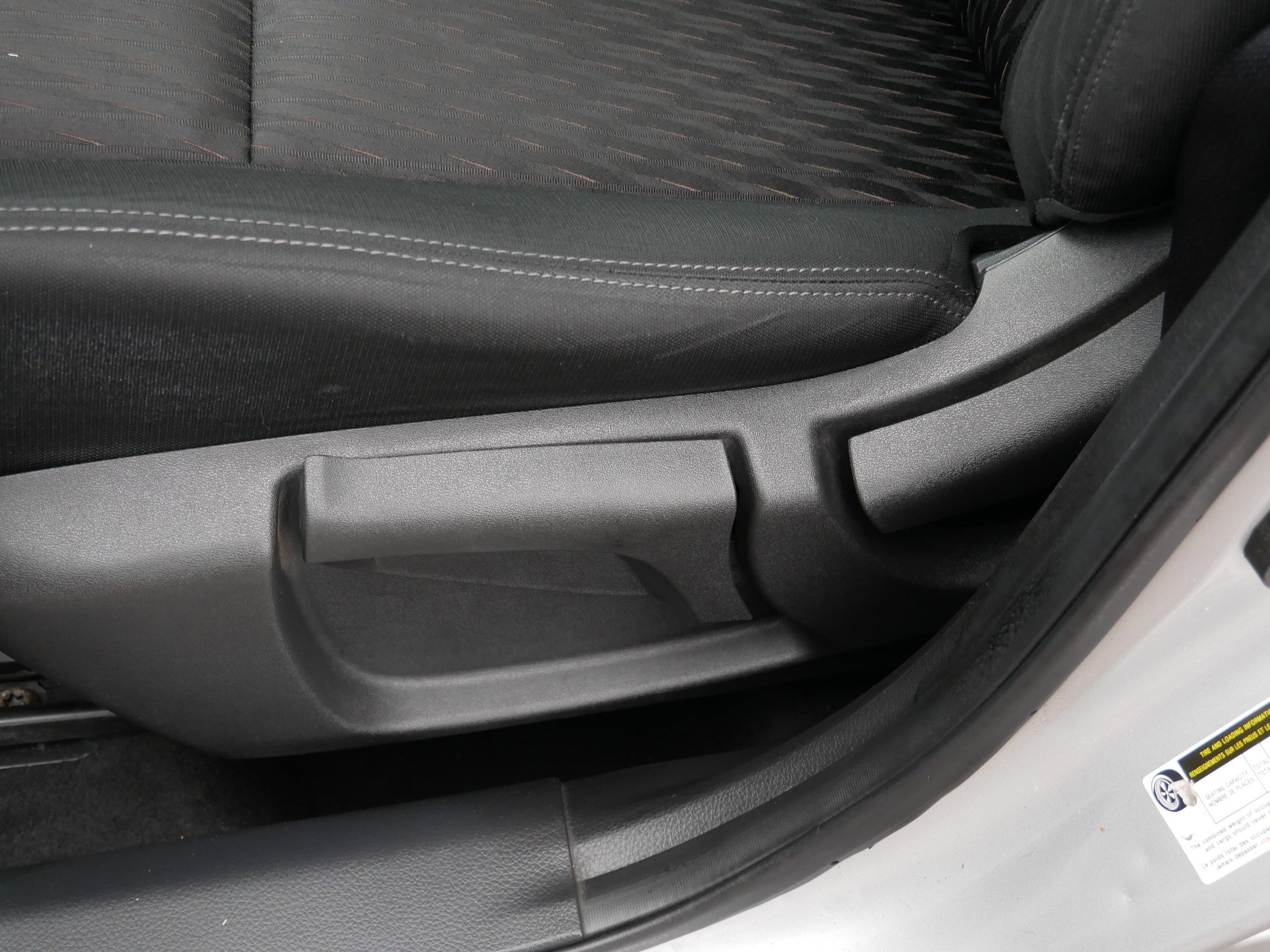 Used 2018 Nissan Rogue S image 19