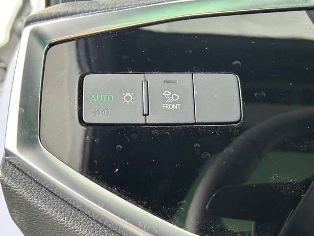 Used 2025 Audi Q3 2.0T Premium AWD/4WD image 32