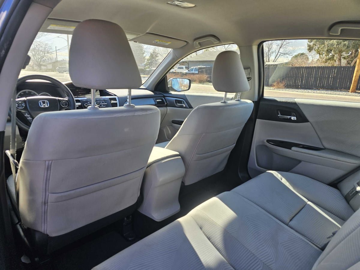 Used 2014 Honda Accord LX image 24