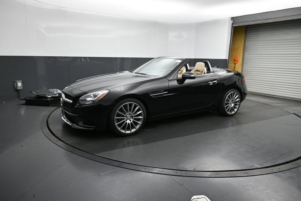 Used 2017 Mercedes-Benz SLC 300 image 9