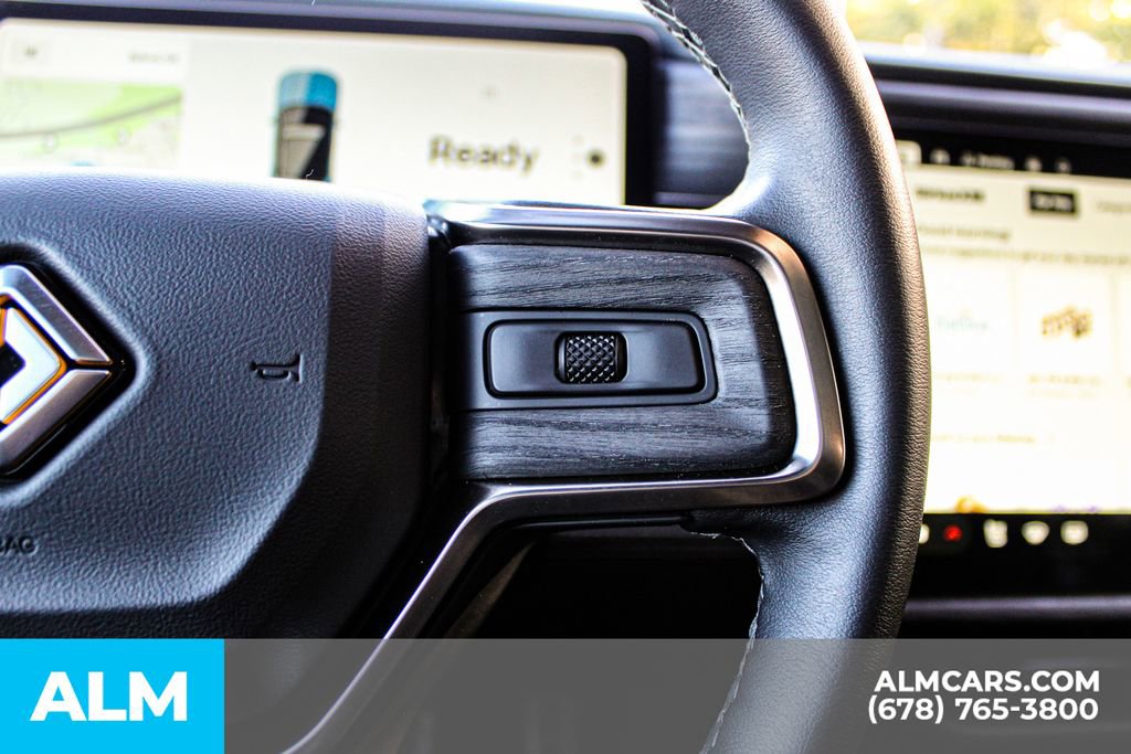 Used 2024 Rivian R1S Adventure image 30