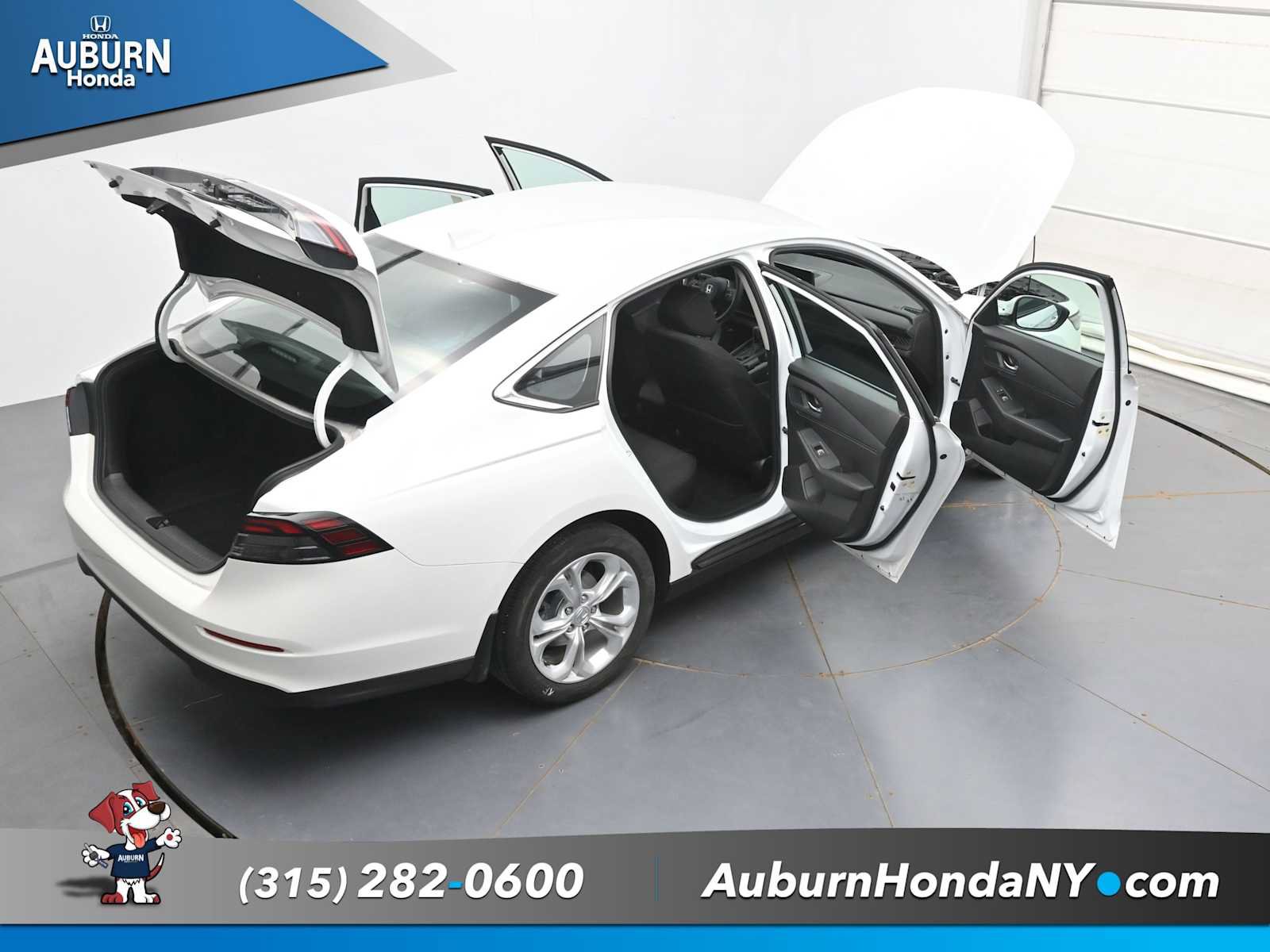 Used 2023 Honda Accord LX image 44