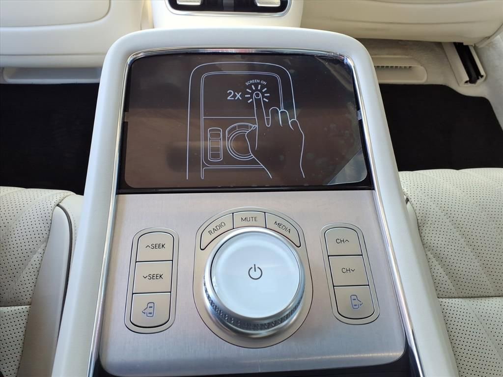 Used 2023 Genesis G90 3.5T image 19