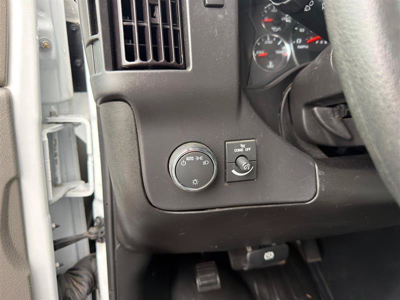 Used 2024 Chevrolet Express 3500 w/ Power Convenience Package RWD image 12