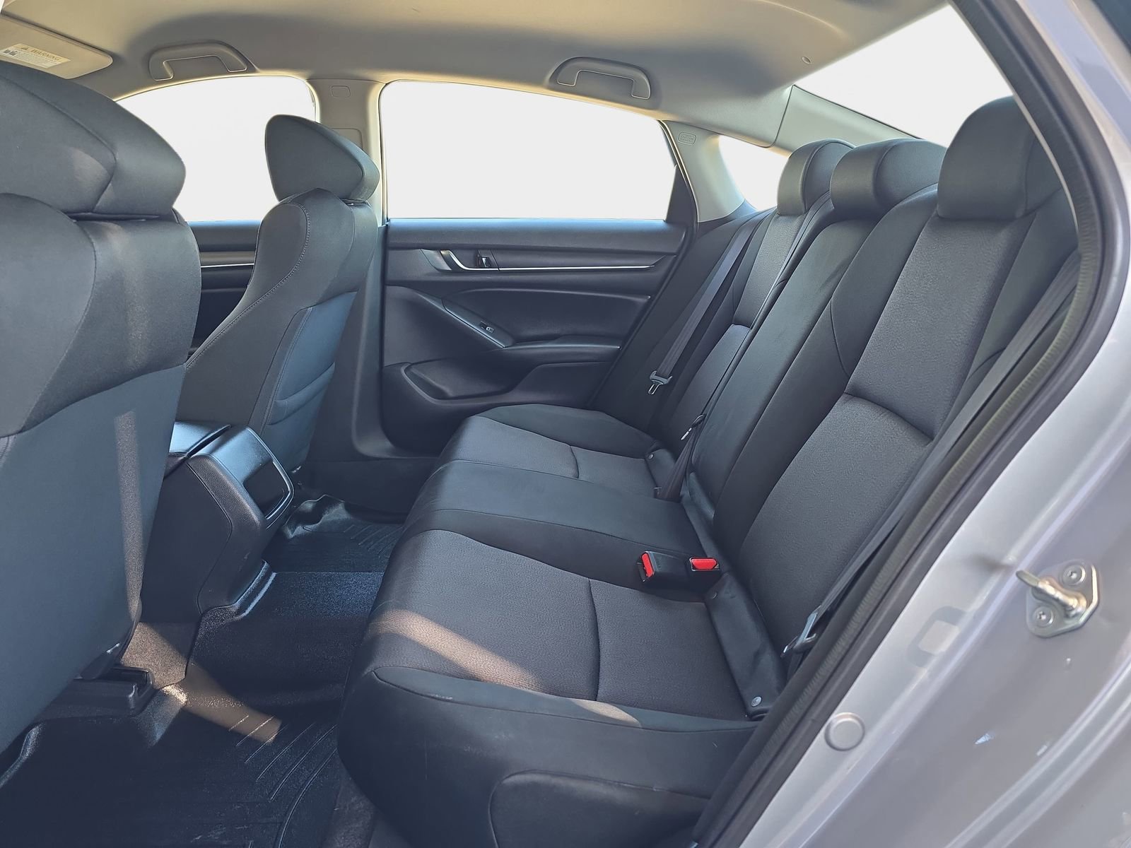 Used 2018 Honda Accord LX image 16