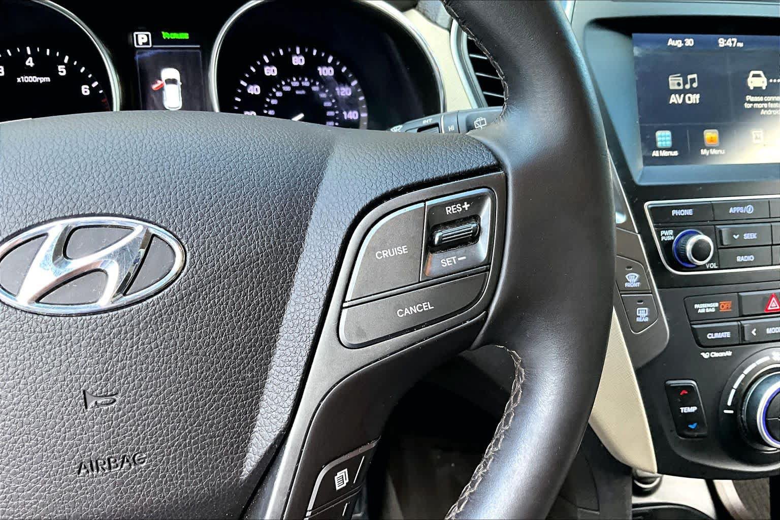 Used 2017 Hyundai Santa Fe Sport FWD image 24