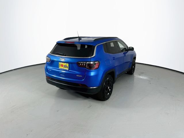 Used 2024 Jeep Compass Latitude AWD/4WD image 9