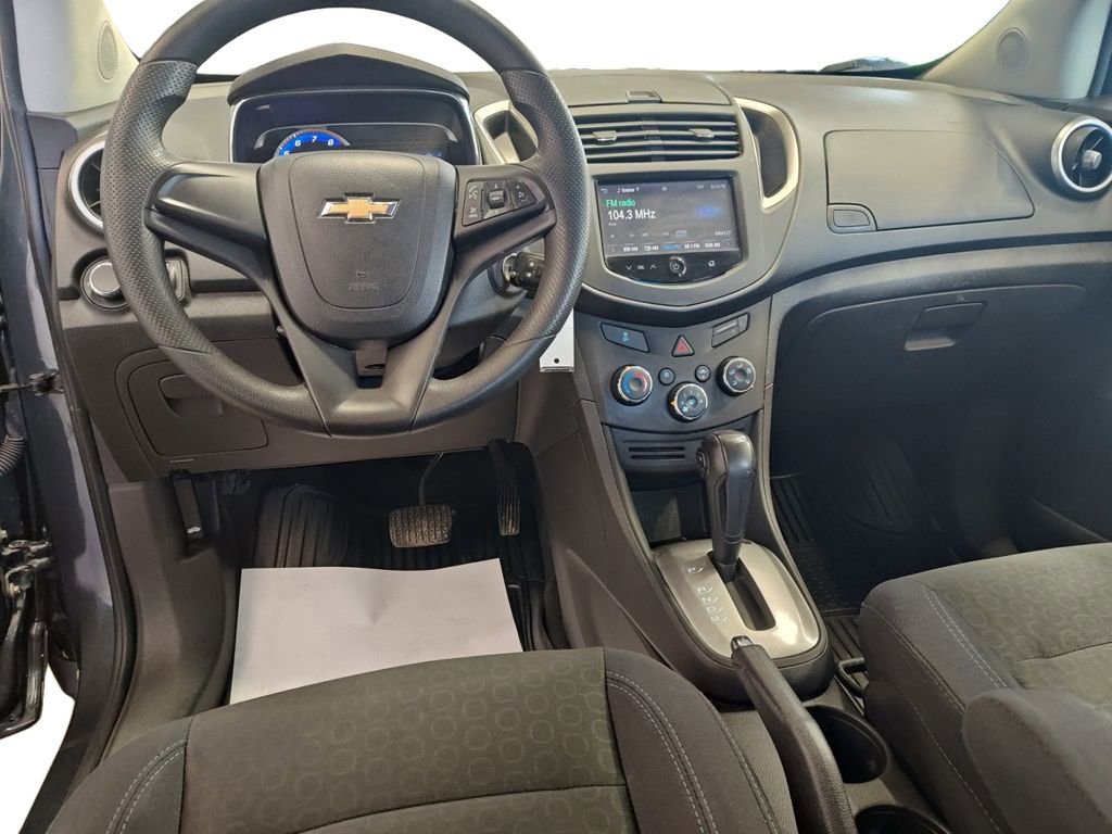 Used 2016 Chevrolet Trax LS AWD/4WD image 10