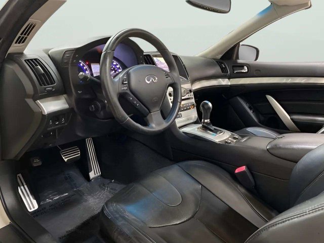 Used 2014 INFINITI Q60 Convertible w/ Premium Package RWD image 26