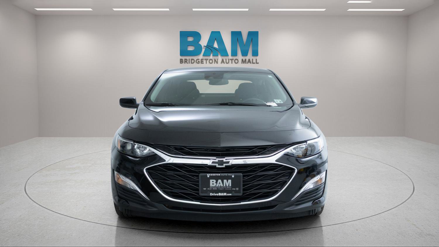 Used 2025 Chevrolet Malibu RS image 2