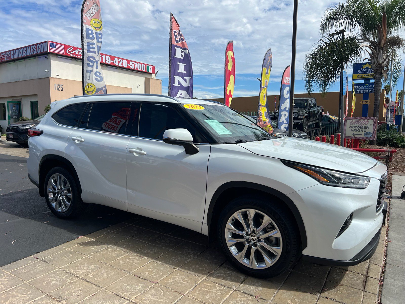 Used 2023 Toyota Highlander Limited FWD image 15