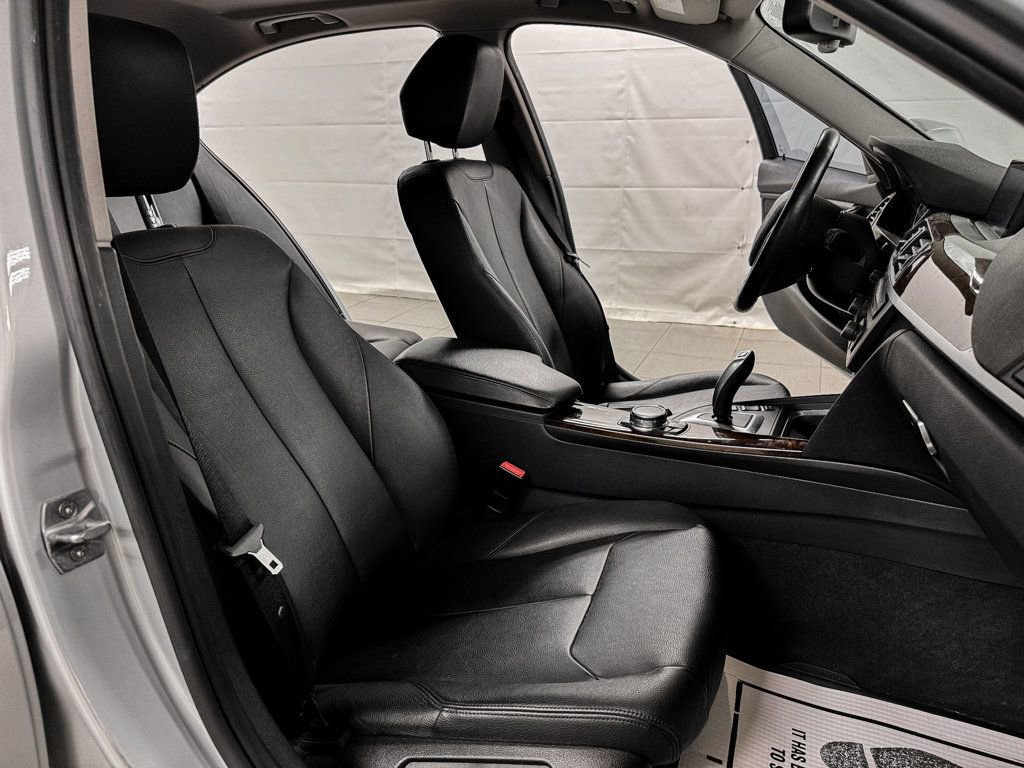 Used 2015 BMW 328i xDrive Sedan AWD/4WD image 12