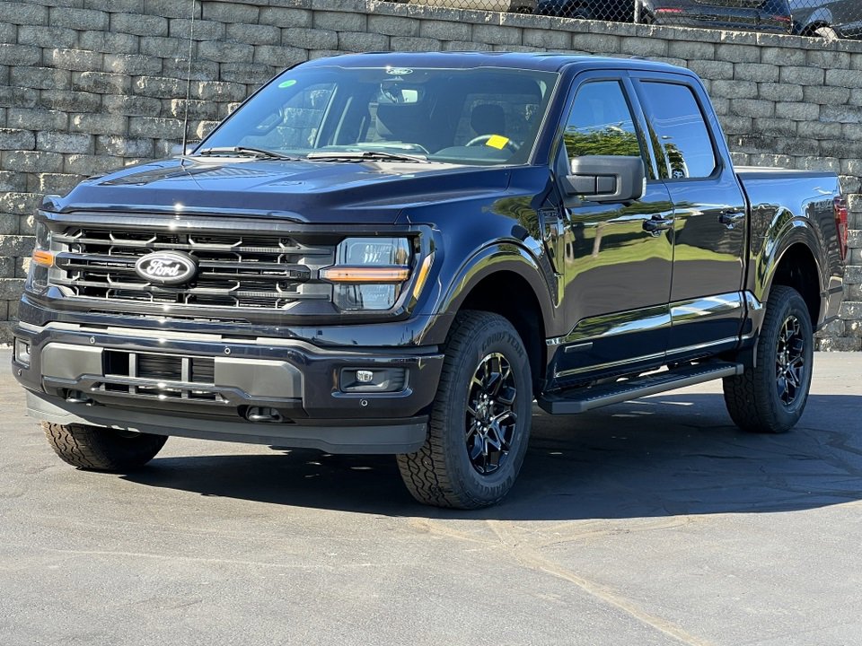 New 2025 Ford F150 XLT w/ Equipment Group 302A MID