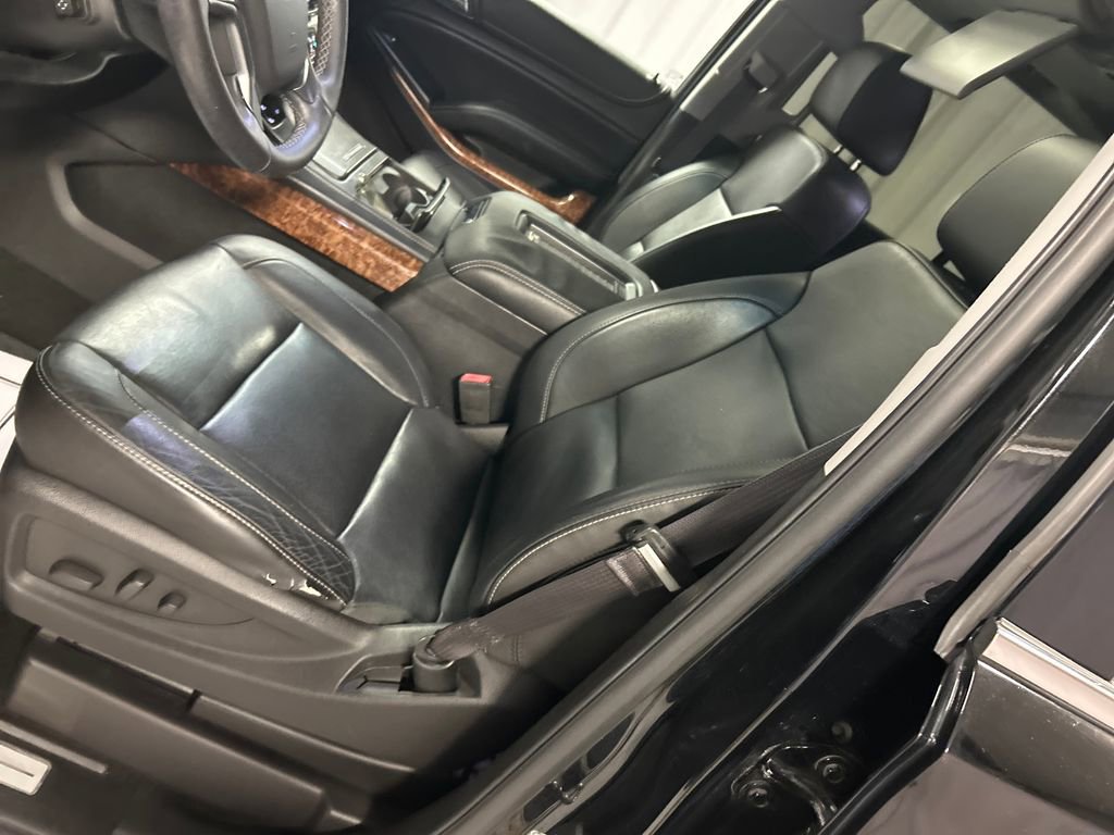 Used 2015 Chevrolet Tahoe LTZ AWD/4WD image 12
