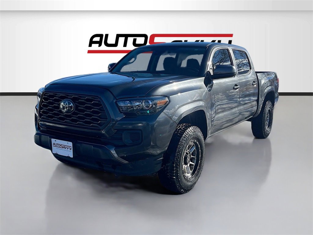 Used 2018 Toyota Tacoma SR image 3